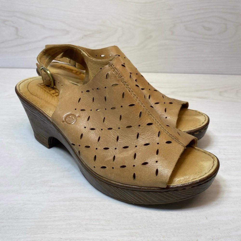 Born Womens 9 Wedge Sandals Clog Slingback Tan Leather Laser Cut Perforated Boho